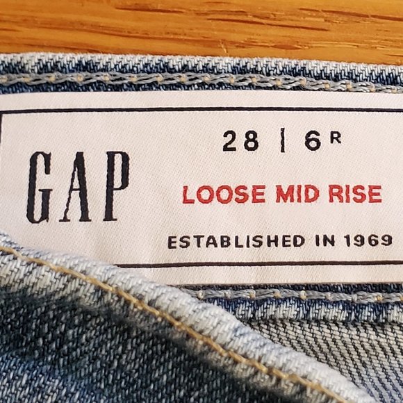 GAP Jeans, 90's Loose Fit, Size 6 / Size 28 - Picture 3 of 6